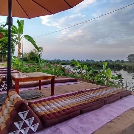 Chanhthida Guesthouse And The River Front Restaurant Ban Khon Esterno foto