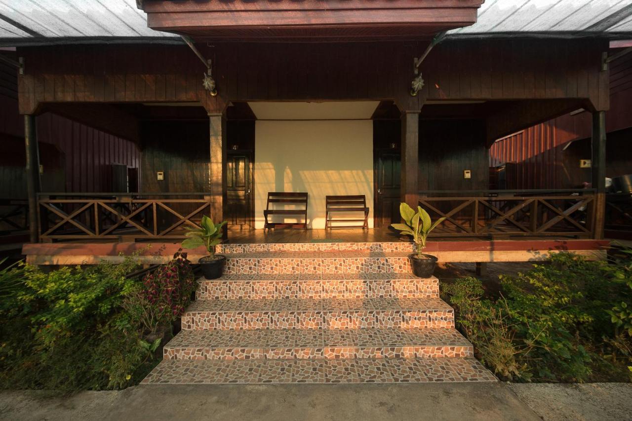 Chanhthida Guesthouse And The River Front Restaurant Ban Khon Esterno foto