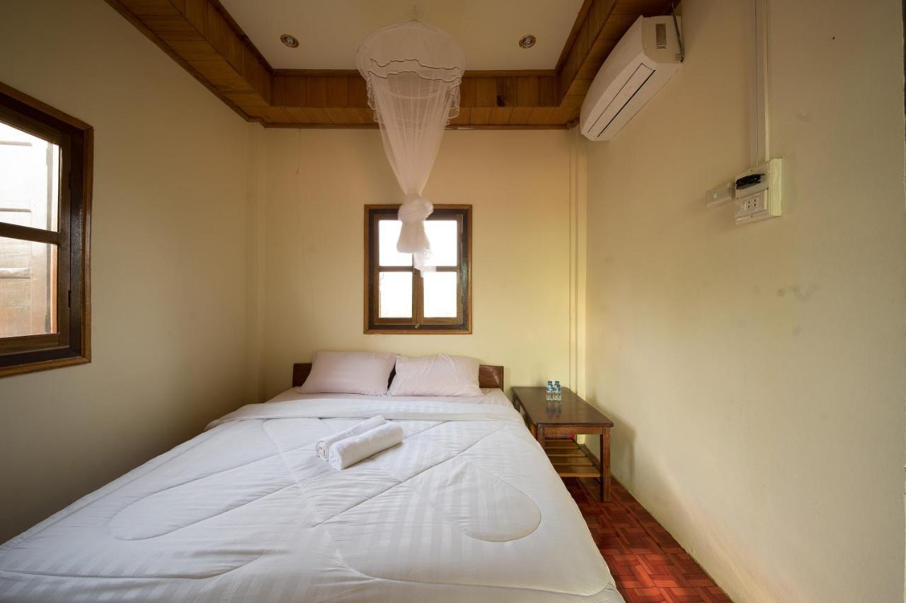 Chanhthida Guesthouse And The River Front Restaurant Ban Khon Esterno foto